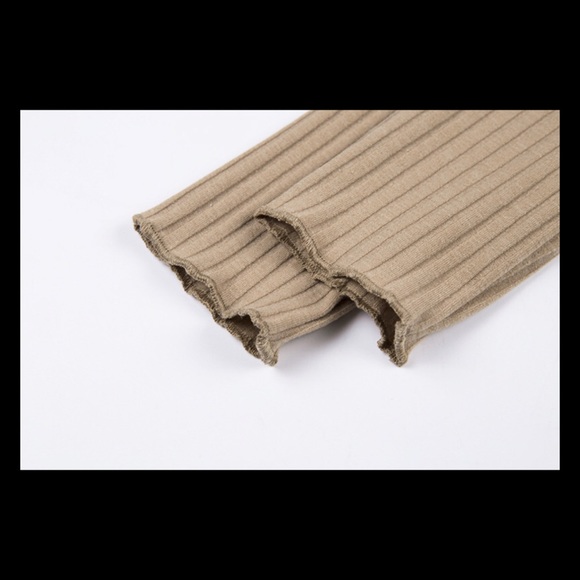 Knitted crop top. SOLD - Picture 4 of 5